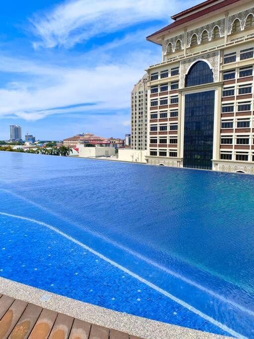 Netflix 2 Bedroom Troika Kota Bharu Homestay 1812 Esterno foto