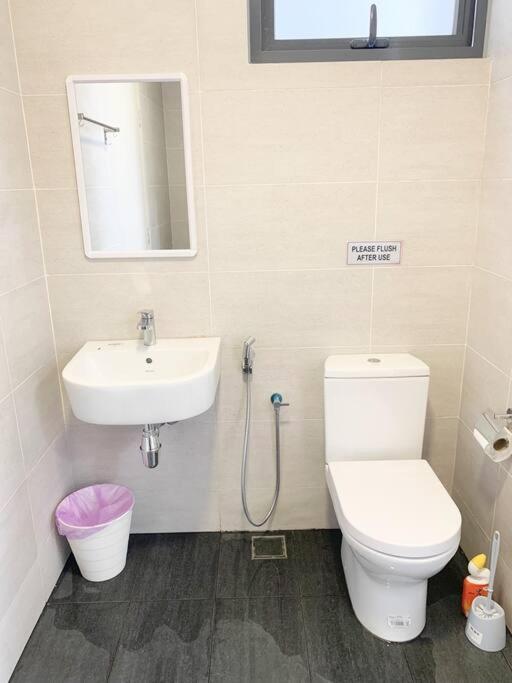 Netflix 2 Bedroom Troika Kota Bharu Homestay 1812 Esterno foto